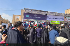 برپایی غرفه جهاددانشگاهی واحد اصفهان در میدان امام(ره) همزمان با یوم‌الله ۲۲ بهمن